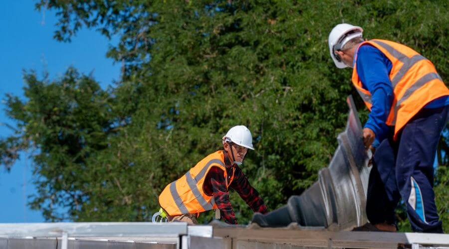 Expert Emergency Roof Repairs services in Fulton, IN